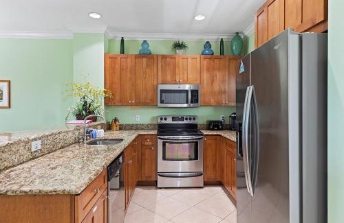 Indigo Reef Marina Homes House | Indigo Reef #57 - Turtle Cove - Luxury Waterfront Villa, 31' Dock