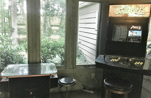 Vermilion House | INDOOR POOL, game room, 6 BRs, 4.5 bath, sleeps 14, wheelchair access, pets ok!