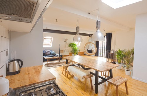 Homerton Apartment | Industrial Chic at The Composers Loft in Hackney