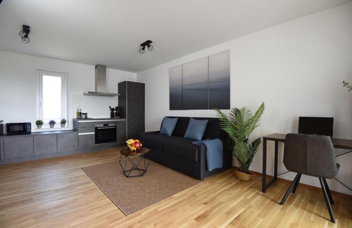 Markgroningen Apartment | InHomeVision Neubau, Design, Balkon, Barrierefrei, WLAN