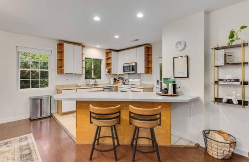 Inman Park Condo | Inman Park Gem - Steps from Krog & Beltline