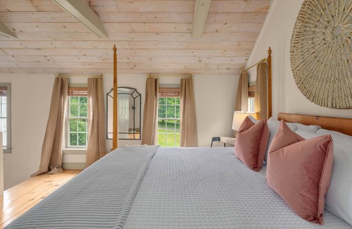 East Chatham Bed & Breakfast | Inn at Silver Maple Farm