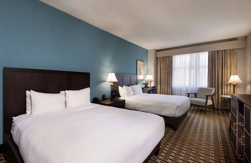 Downtown Baltimore Hotel | Inn at the Colonnade Baltimore - a DoubleTree by Hilton