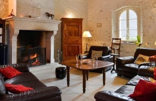 Malesherbes Cottage | Inn Le Malesherbois-Malesherbes, 4 bedrooms, 11 people