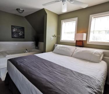 Port Stanley Hotel | Inn on the Harbour and Telegraph House