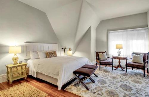 Buffalo Hotel | InnBuffalo Off Elmwood