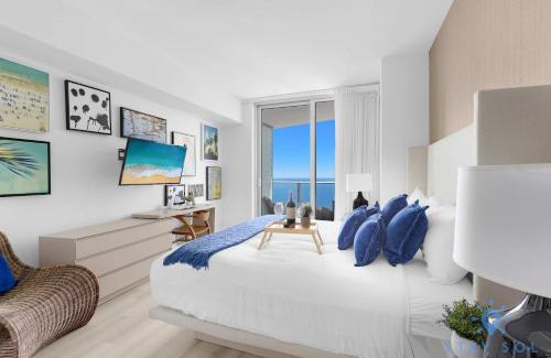 Hollywood South Central Beach Apartment | Insane Ocean View Balcony - Beachfront Condo - Pool