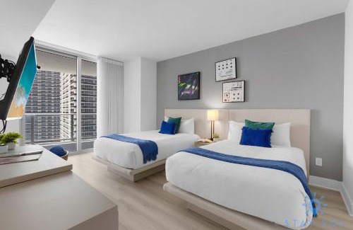 Hollywood South Central Beach Apartment | Insane Ocean View Balcony - Beachfront Condo - Pool