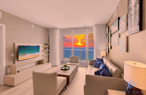 Hollywood South Central Beach Apartment | Insane Ocean View Balcony - Beachfront Condo - Pool