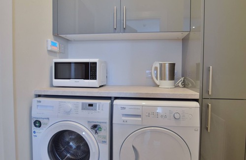 Portstewart Apartment | Inspired by The Prom near the Beach & Portstewart Golf Club