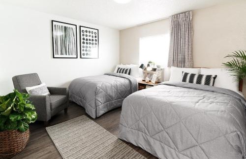 South Salt Lake Hotel | InTown Suites Extended Stay Salt Lake City UT - South