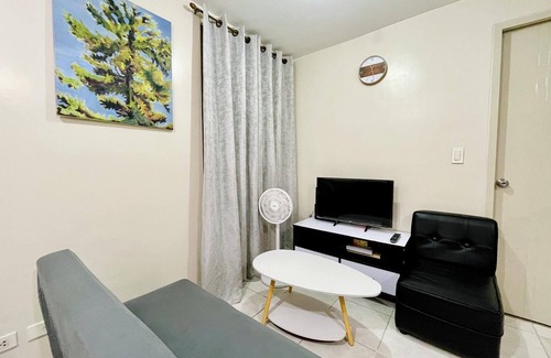 Valenzuela Apartment | Inviting 2-bed Apartment in Mandaluyong