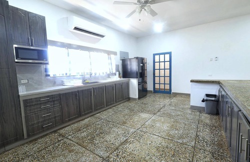 Scarborough Apartment | Inviting 3-bed Apt in Whim Estate- Nearscarborough