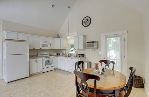 Summer Village Cottage | Inviting Summer Village Cottage: Golf Cart & More!