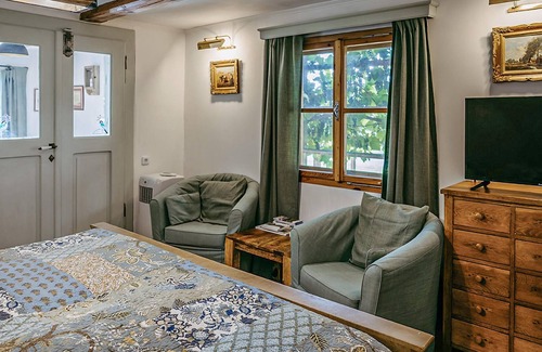 Nagysaroslak House | Inviting vacation home in Burgenland.