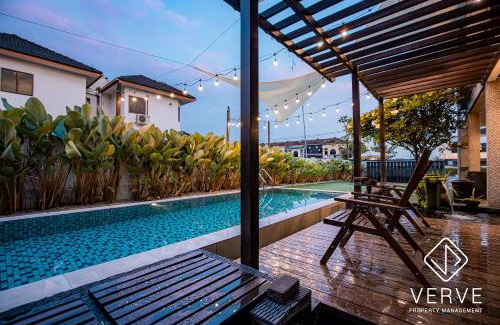 Pasir Pinji Villa | Ipoh 188 Private Pool Mansion by Verve 30 pax EECH119