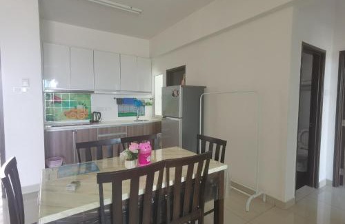 Kampung Kuchai Apartment | Ipoh Majestic R&C Homestay 1