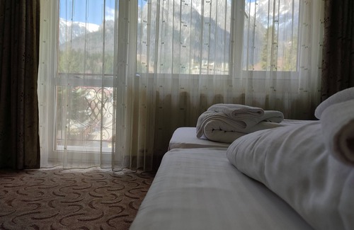 Busteni Hotel | Iri Busteni Hotel