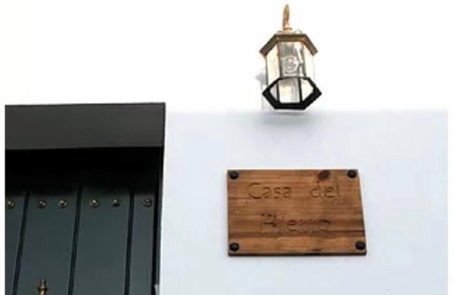 El Almendro Cottage | Iron House - La Mina Rural