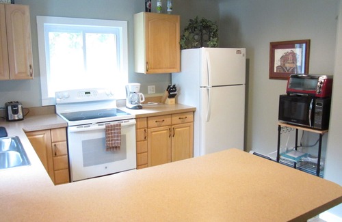 Charlevoix House | IRONTON COTTAGE - Two Bedroom Home - Great Location