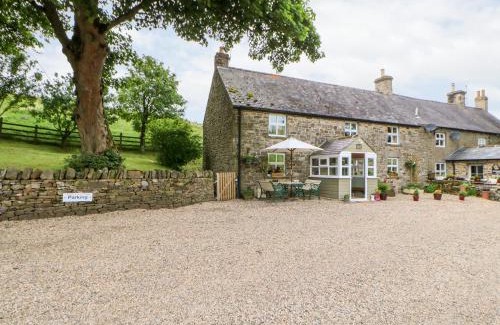 Allendale House | Isaacs Cottage