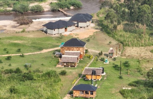 Ishasha Cabin | Ishasha Pride Lodge