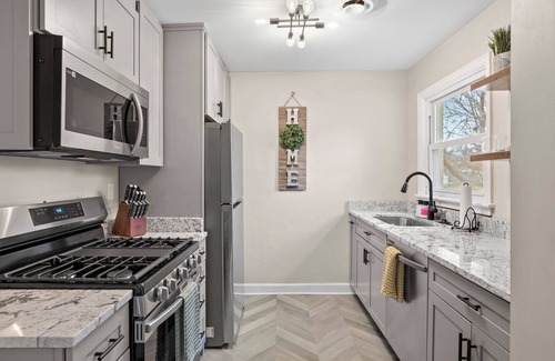 Picadome House | Isla's Landing - Charming Historic 1940s Home