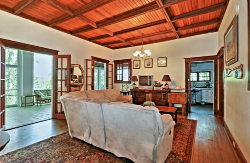 Sand Creek House | Island Cottage on Evans Lake Boat Rental Required
