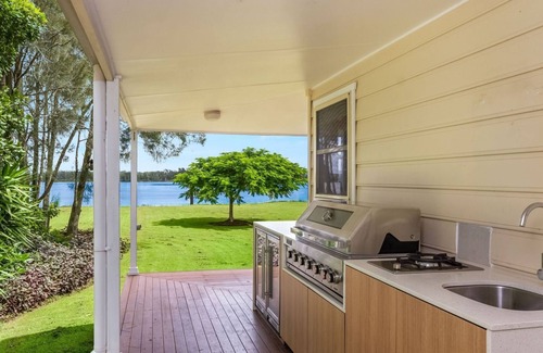 Palmers Island House | Island Getaway | Waterfront near Yamba