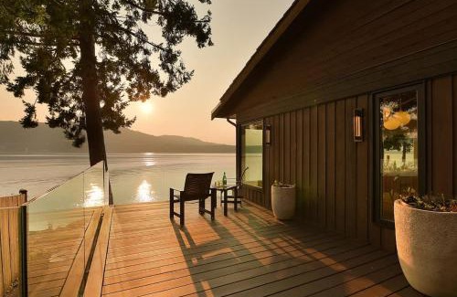 Brentwood Bay House | Island Luxury Oceanside Estate