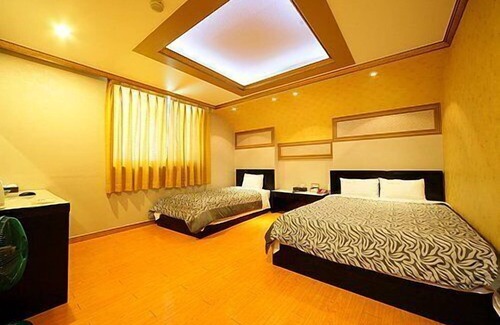Hak-dong Hotel | Island Motel