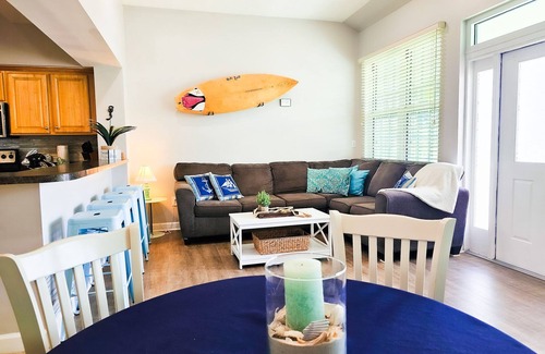 Ono Island Condo | Island Oasis - Dog Friendly- Steps to the Beach