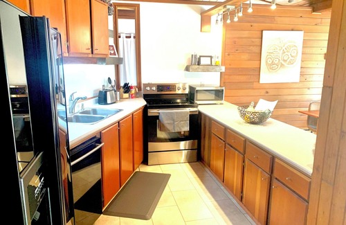 Heriot Bay House | Island Time - Quadra Island Vacation Home