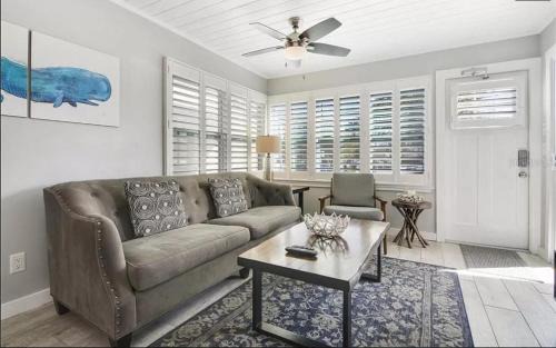 Clearwater Beach House | Island Vibes House