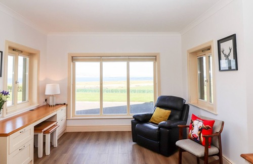 Castlegregory Cottage | ISLAND VIEW, family friendly in Castlegregory, County Kerry