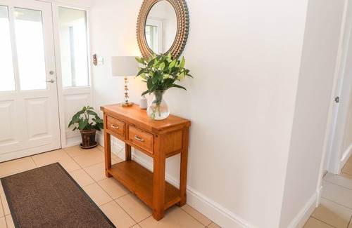 Castlegregory Cottage | ISLAND VIEW, family friendly in Castlegregory, County Kerry