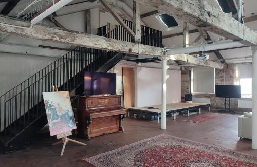 Salford Bed & Breakfast | Islington Mill