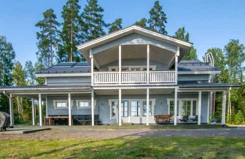 Pertunmaa House | Isokoskelo by Interhome