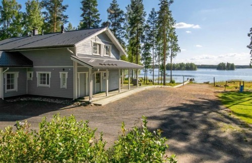 Pertunmaa House | Isokoskelo by Interhome