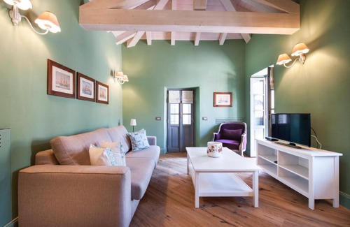 Carciano Apartment | Isola Bella Apartments - Via Villa 9