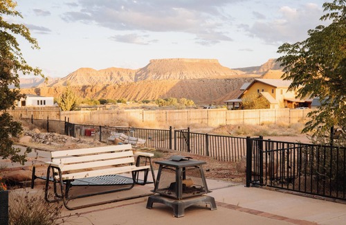 Virgin House | It's The Little Things @Zion
