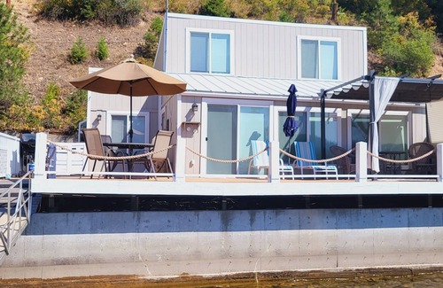 Loon Lake House | It's the sunsets and the view that count, right? Deer Lake