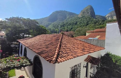 Itacoatiara Apartment | Itacoatiara - Apartamento com café da manhã ao lado da praia