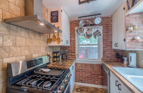 Old Town West House | Italian Style in Old Town with Private Hot Tub, Italian Style in Old Town with Private Hot Tub