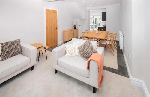 Staveley House | Ivy Cottage