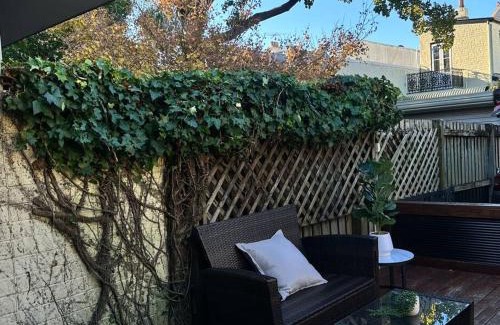 Glebe Apartment | Ivy Haven with City View Loft