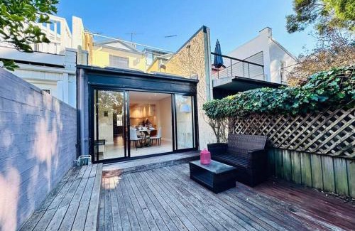Glebe Apartment | Ivy Haven with City View Loft