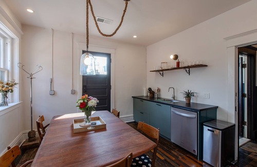 Hanover Place Apartment | Ivy House | Crossroads | 2nd & 3rd Floors