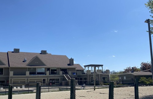 Onamia Villa | Izaty's Beach Villa - Lakefront 2BR Condo