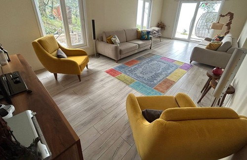 Nilufer Villa | Iznik Sunshine Lake House with stunning views
